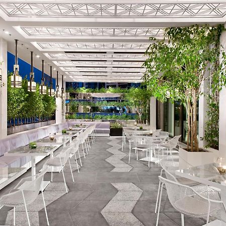 Crown Towers Melbourne Hotel Exterior photo The interior of the restaurant