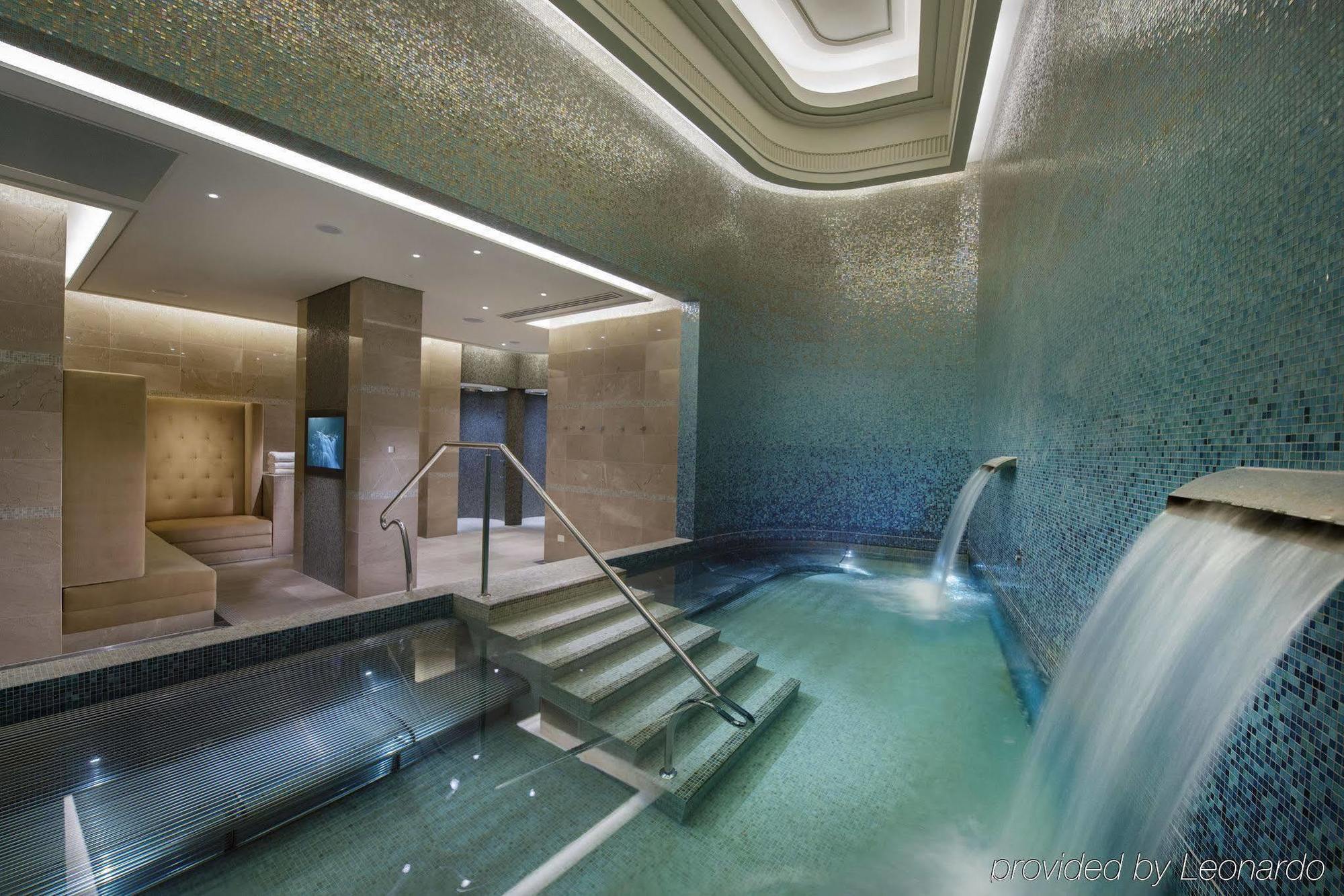 Crown Towers Melbourne Hotel Exterior photo The spa at The Ritz-Carlton, Dubai